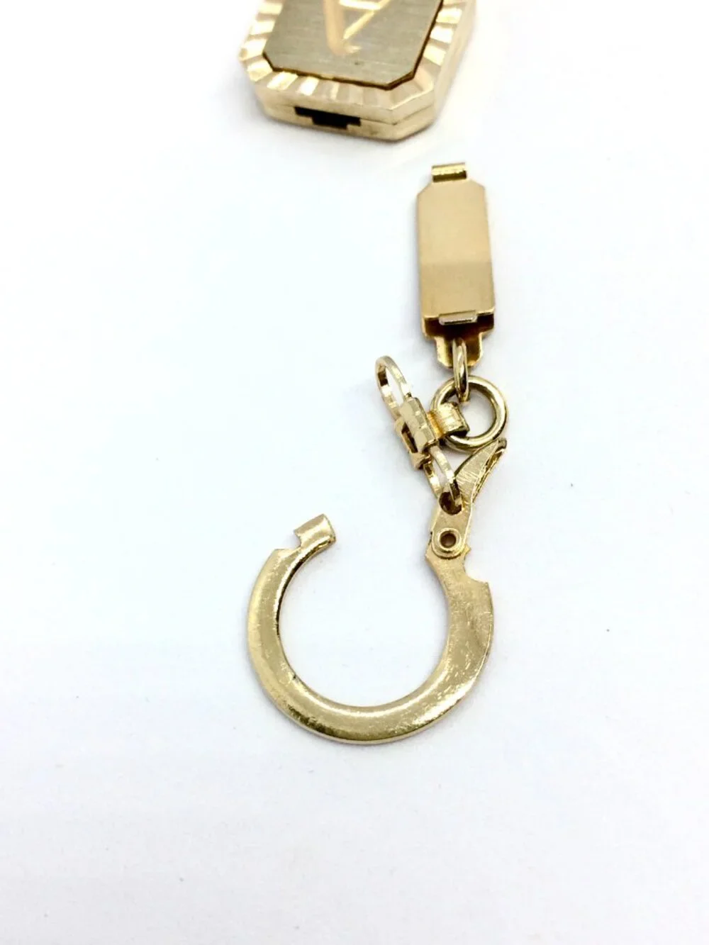 VINTAGE SWANK KEY FOB Gold Tone Detachable Valet Key Holder Initial A
